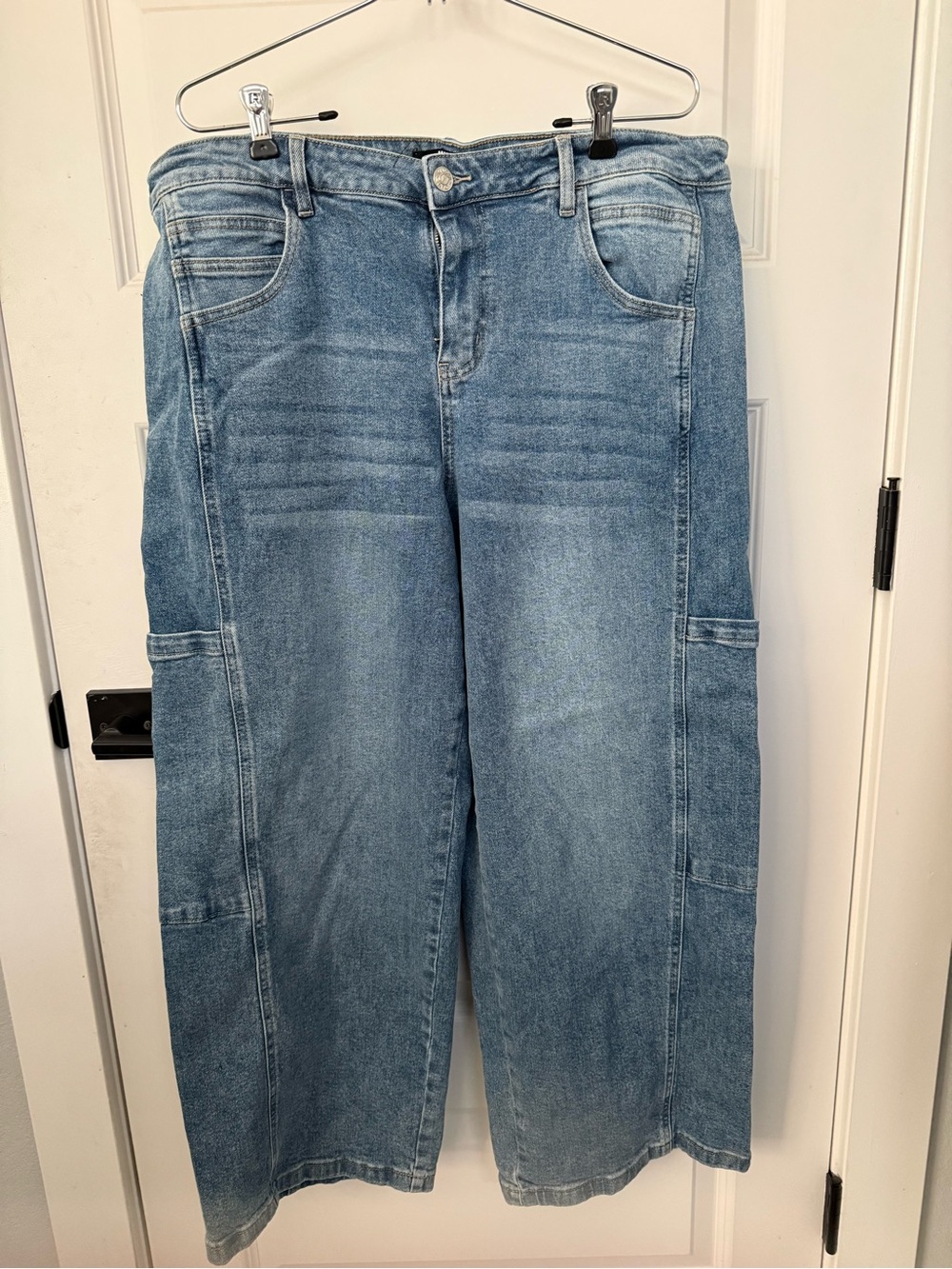 Light Blue Wide-Leg Carpenter Jeans for Women